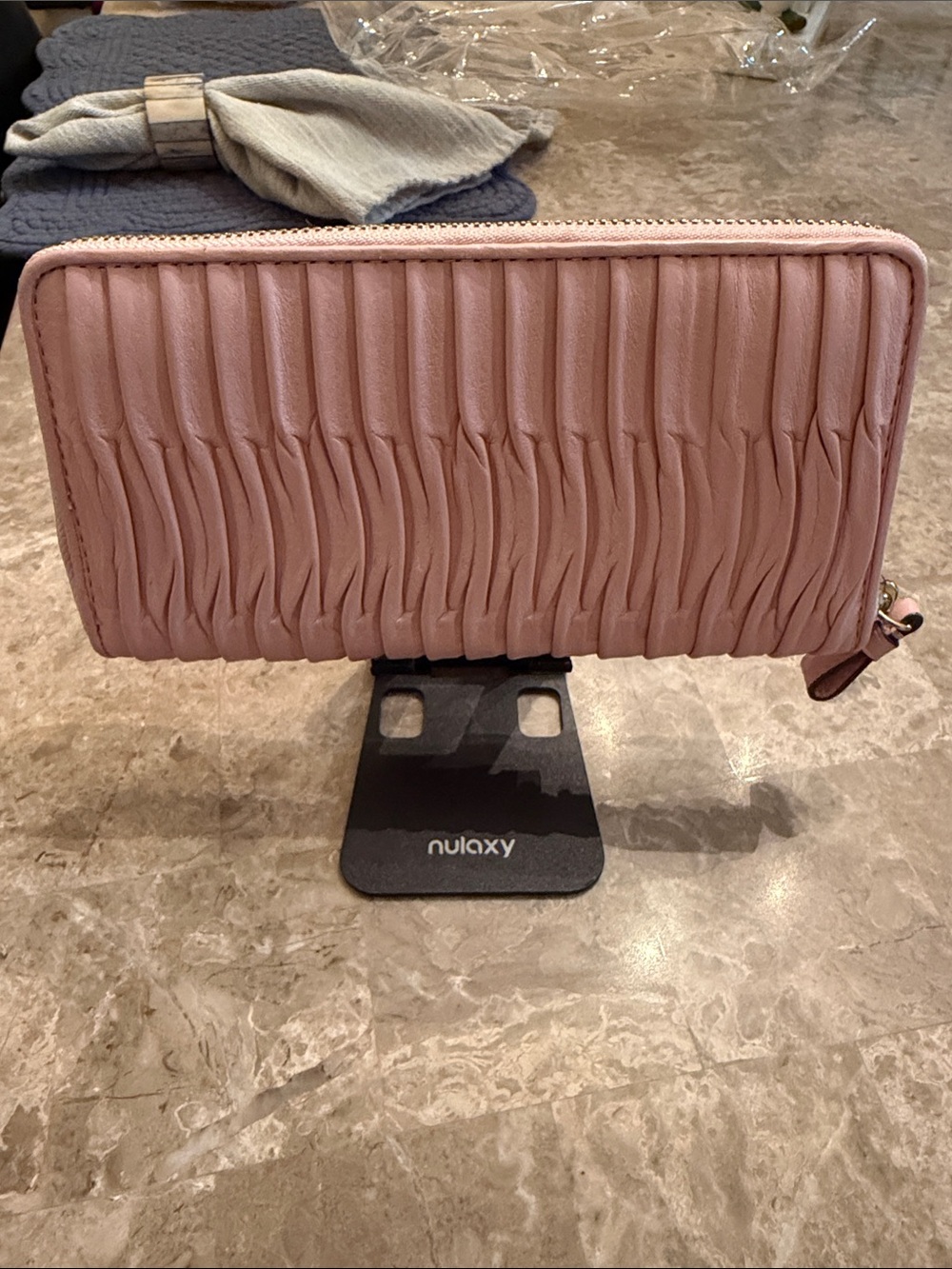 Coach Madison Pink Ruched Leather Zip Around Wallet with Gold Logo EUC - Picture 5 of 16